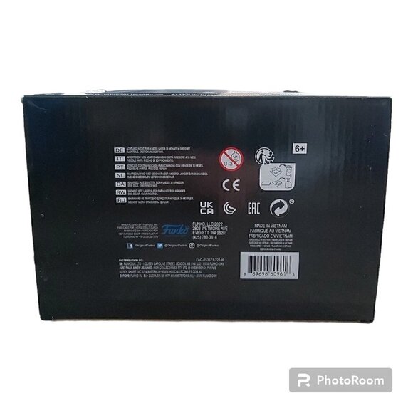 Marvel Studios WandaVision - 2000's Wanda & Agatha Mini Moment Vinyl Collectible - Picture 7 of 7